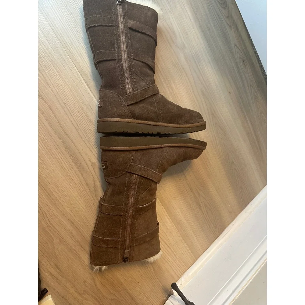 UGG Maddi Boots youth‎ Brown Suede Sherpa Lined Zip Up Size 3